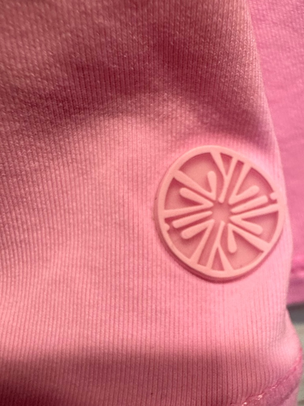 Lilly Pulitzer UPF 50+ Luxletic Tank in Light
Pink Sz M - Picture 4 of 7